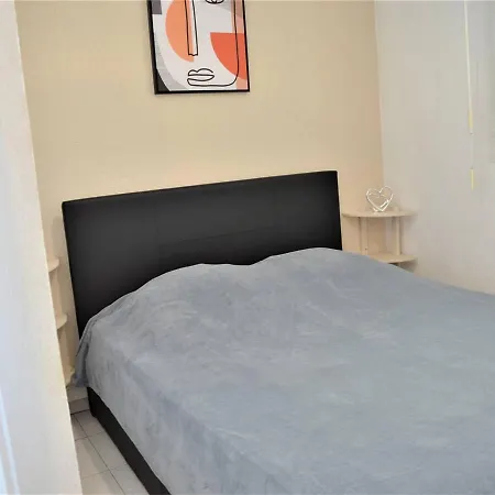 T2 Avec Terrasse Et Garage En Plein Centre, 4 Couchages - - Fr-1-226b-105 Apartment